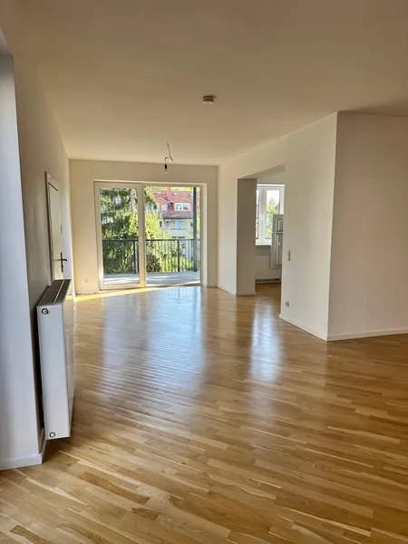 Stilvolle ,geräumige u. neuwertige 2-Zimmer Wohnung mit Traum-Terrasse in Lichterfelde — photo 1